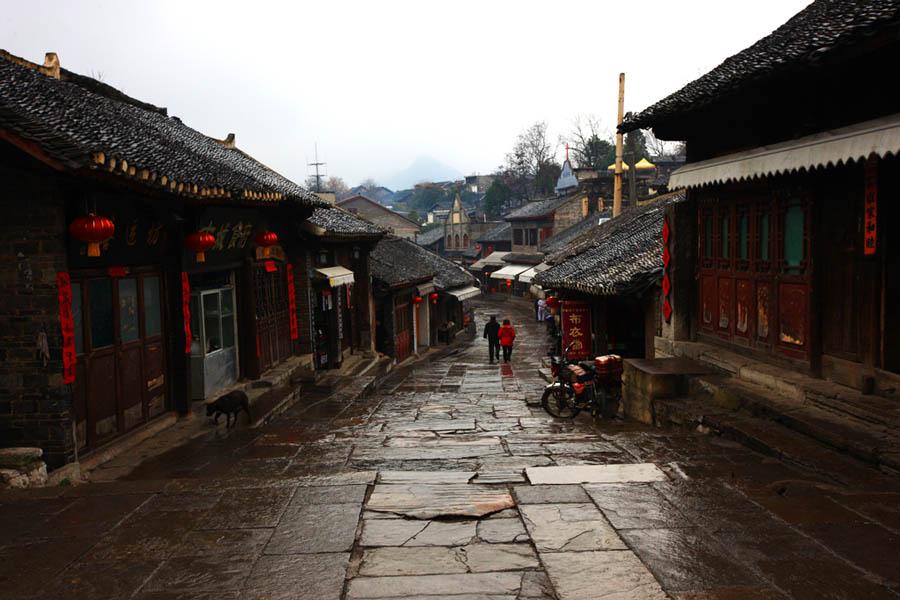 逃离诡异小镇